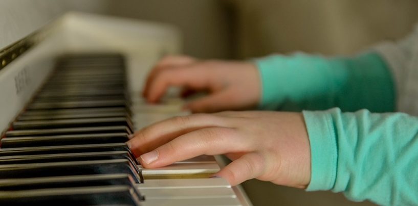 3 dicas para iniciar as crianças na música