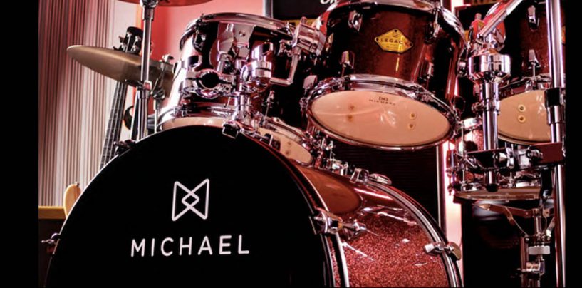 Michael apresenta novas baterias Legacy