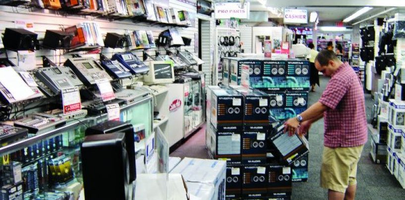 Comércio fatura R$ 8,1 bilhões em fevereiro