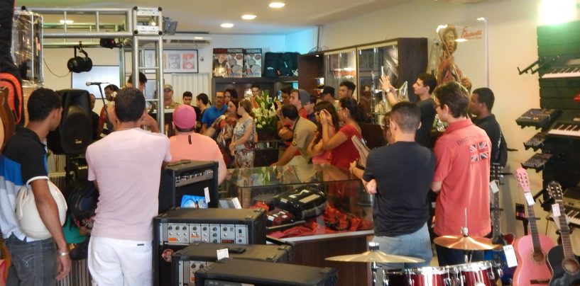 Nova loja em Caruaru, PE, Estudantil Music Store