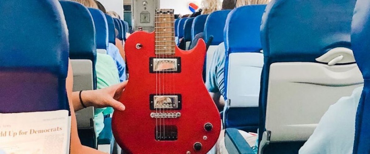 Ciari Guitars apresenta espaço em aeroporto para músicos viajantes