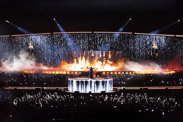 iFORTE LTX da Robe ilumina o show histórico de Adele em Munique