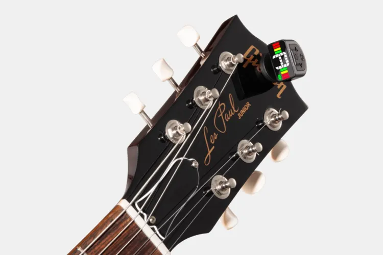 D’Addario e seu afinador Rechargeable Micro Headstock 