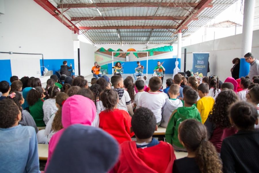 Iniciativa inspirada em Villa-Lobos leva concertos gratuitos a escolas públicas de SP