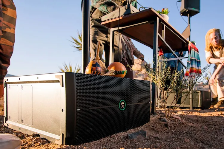 Mackie ThumpSub GO, o primeiro subwoofer portátil a bateria de uma marca profissional de áudio