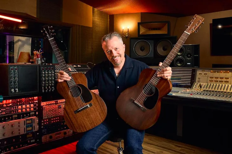 Martin Guitar apresenta violões exclusivos de Jason Isbell e novas cordas