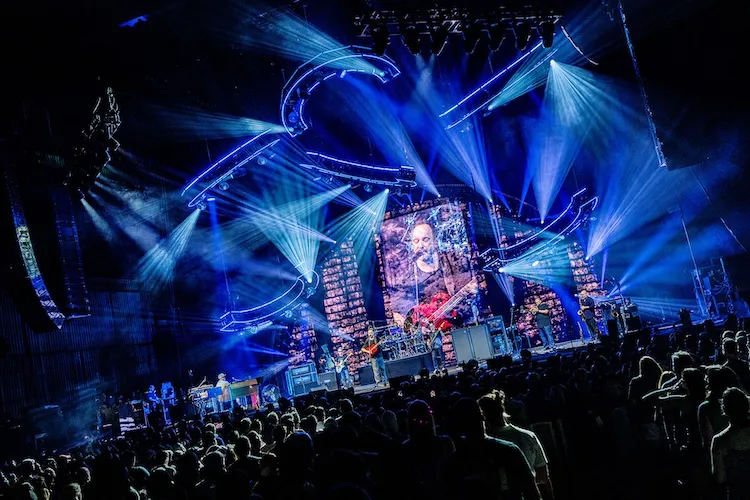 Dave Matthews Band renova sua turnê de verão com Robe