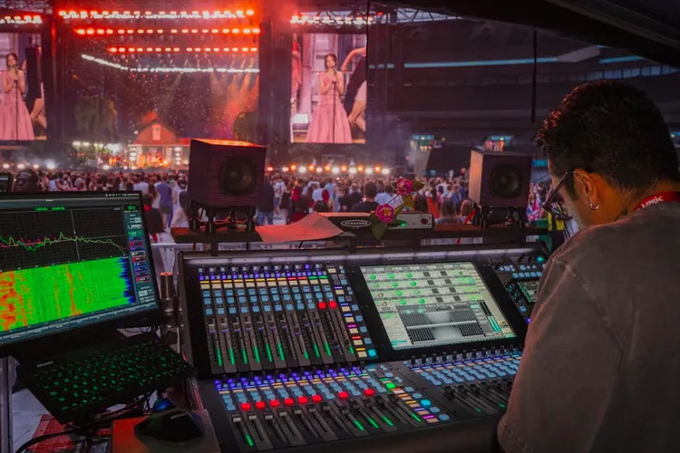 Lana Del Rey impulsiona sua turnê por estádios com SSL Live