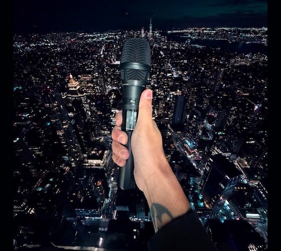 Maluma brilha no Empire State Building com Sound Devices