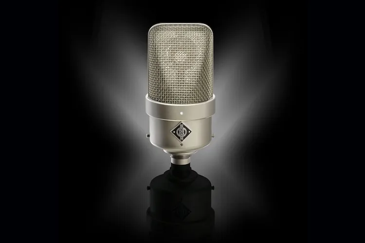 Neumann revive uma lenda com o retorno do microfone valvulado M 50 V