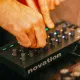 Novation tem novo Launch Control 3, uma superfície de controle compacta