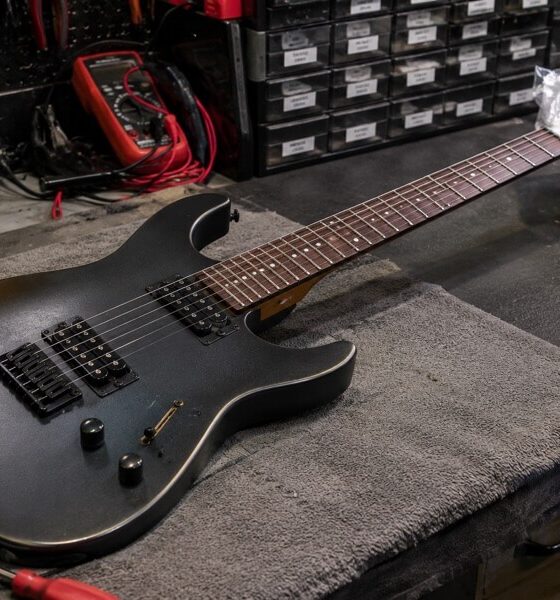 Guitar Center lança marca própria e promete fugir do “clone” no varejo