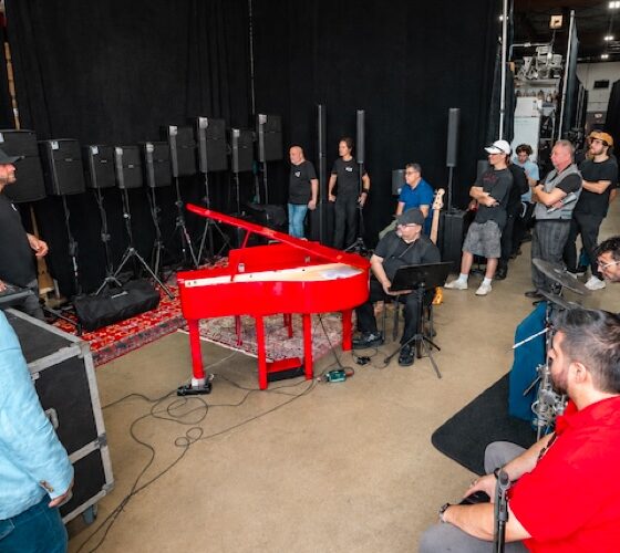 Montarbo Day apresenta o line array NETTUNO L28 a profissionais de áudio