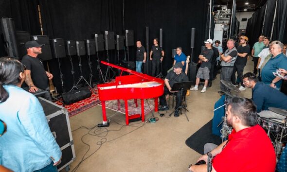 Montarbo Day apresenta o line array NETTUNO L28 a profissionais de áudio