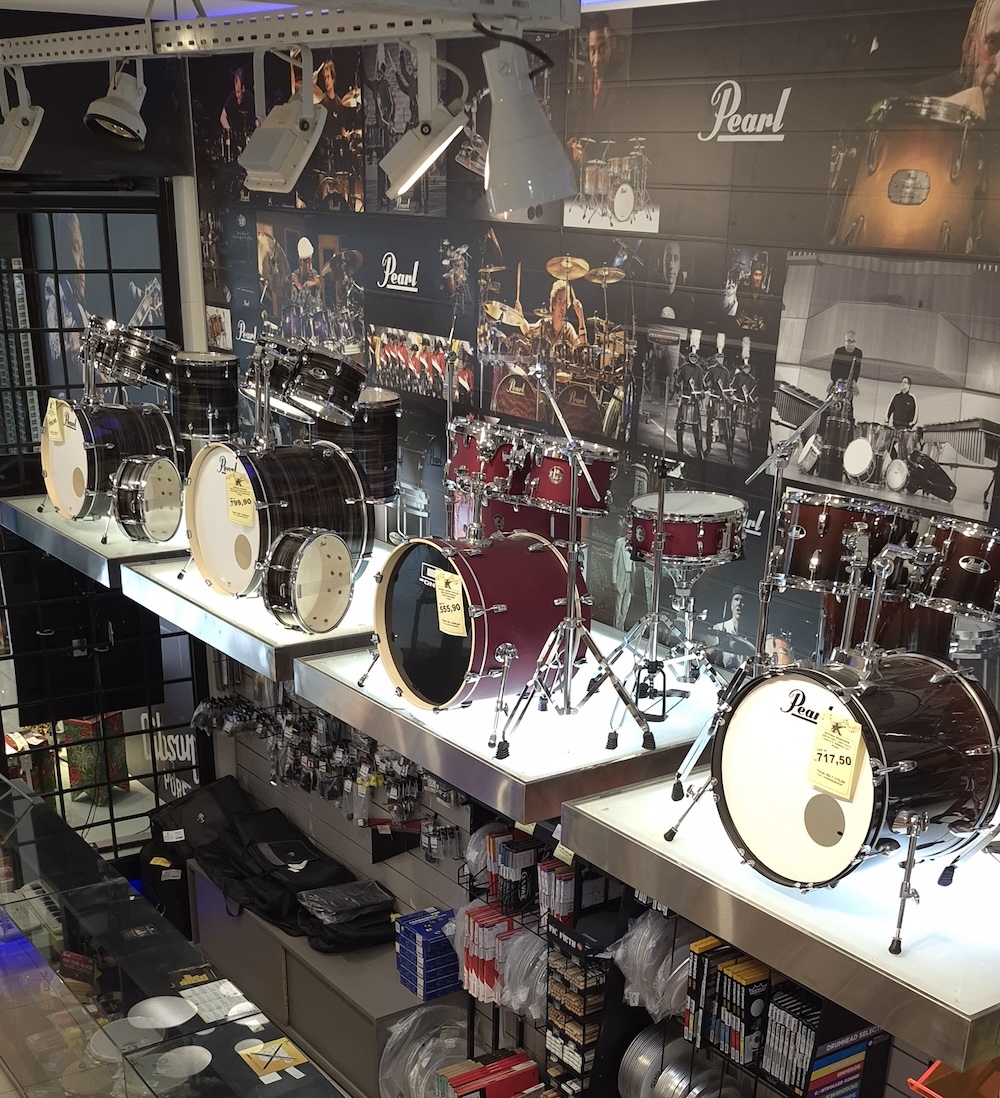 Seção de baterias da FoxTrot/Ninja: grandes marcas