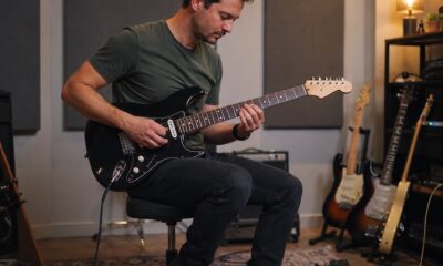 8 cuidados para proteger as mãos e tocar guitarra ou baixo melhor