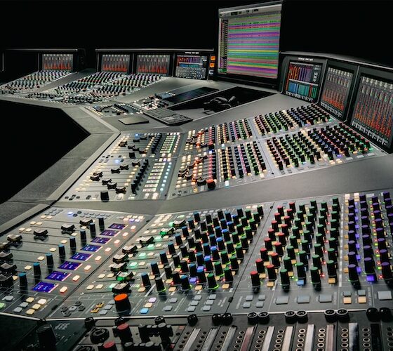 SSL lança console analógica Odyssey com recall instantâneo