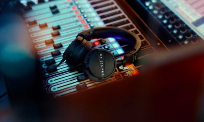 beyerdynamic DT 275 PRO para monitoramento em ambientes ruidosos