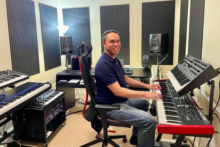 Guia de acessibilidade do Roland V-STAGE para músicos cegos e com baixa visão