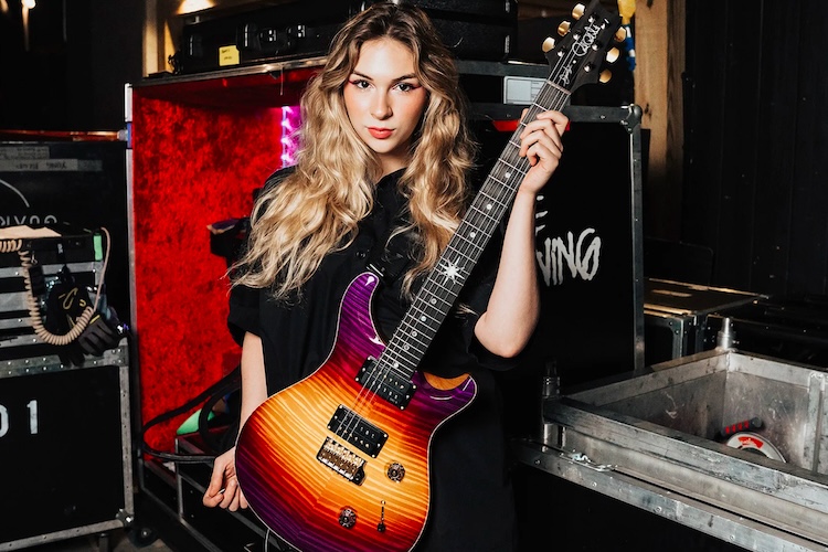Astryx, primeira guitarra signature de Dany Villarreal chega através da PRS