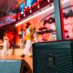 Electro-Voice amplia parceria com Podpah e passa a patrocinar a Podpah Records