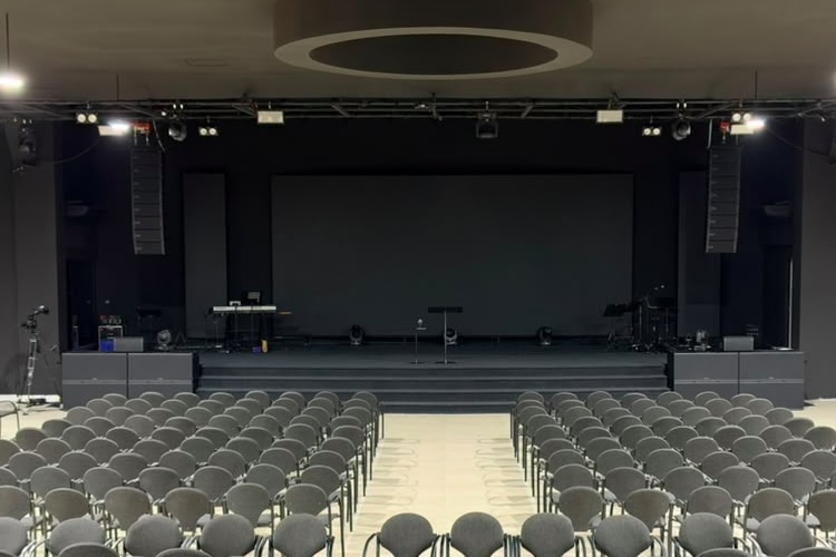 Espanha: Montarbo Nettuno equipa a igreja Pasión por Cristo