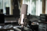 Microfone Audio-Technica AT5047 para estúdio e uso doméstico