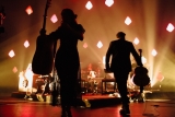 Astera NYX Bulb ilumina a turnê “Living Room Sessions” de Angus e Julia Stone