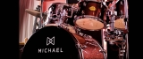 Michael apresenta novas baterias Legacy