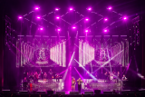 Elation Artiste Mondrian ilumina cantores mexicanos Lucero y Mijares