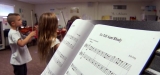 Escolas com ensino de música alavancam as notas de alunos