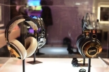 Gibson apresenta fones inspirados na guitarra Les Paul