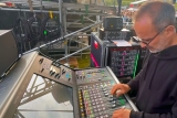 Peso Pluma incorpora o Harrison D510rack com interface Dante ao som ao vivo