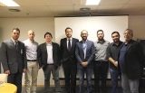 Anatel recebe fabricantes de microfones para discutir questões técnicas de radiofrequência
