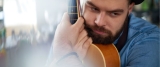 Harmonizando em um mundo dodecafônico, microtonal e dissonante