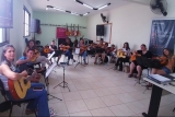 Projeto Tocando e Encantando oferece 100 vagas gratuitas em três oficinas