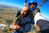 Saxofonista paraibano pode entrar para o Guinness Book com performance a mais de 11 mil pés de altura