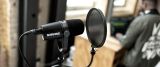 Shure apresenta novo microfone MV7X para podcast